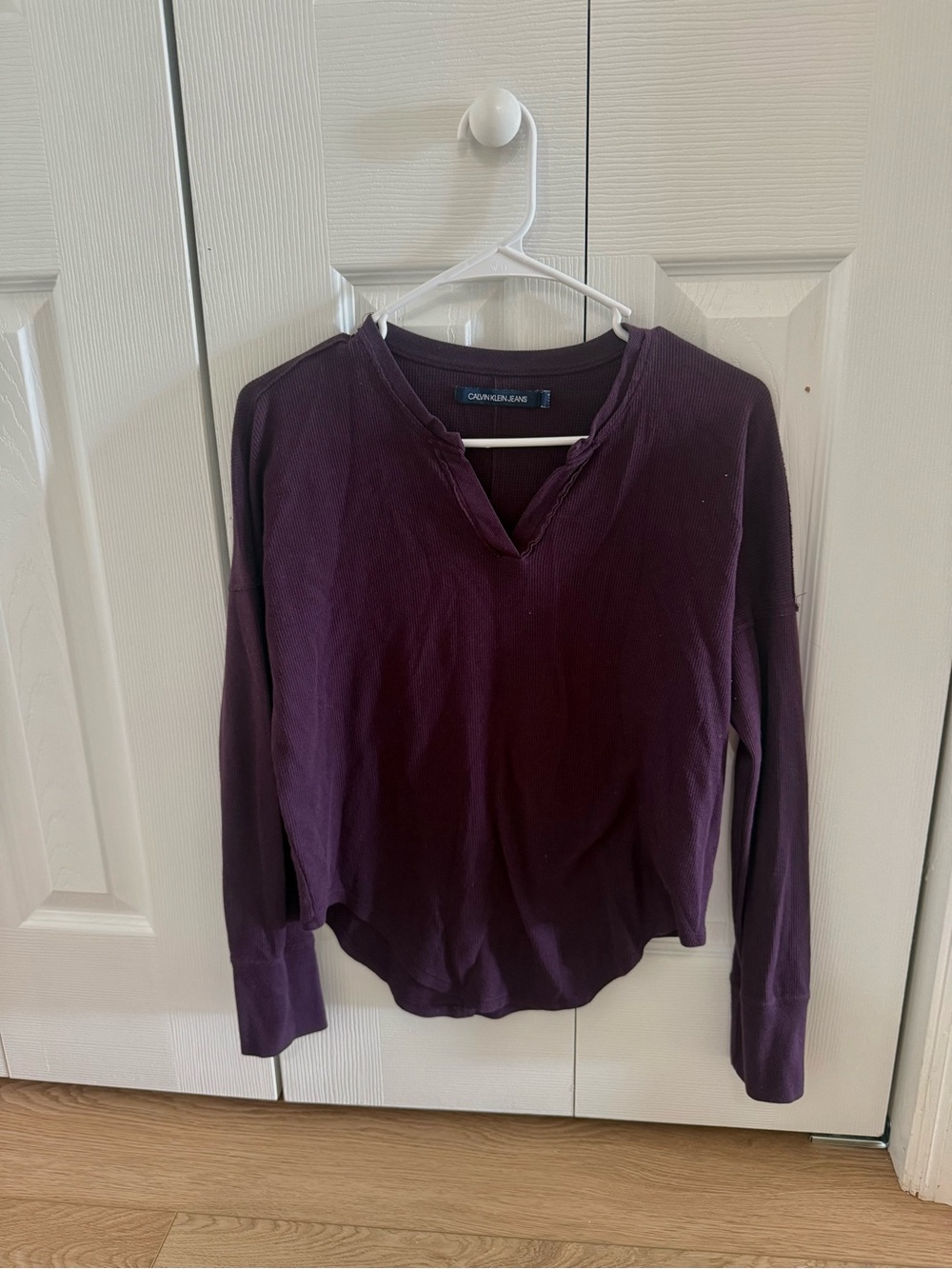 Calvin Klein Deep Plum Long Sleeve V-Notch Women's Top